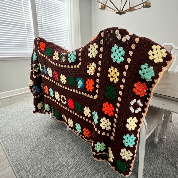 VTG Boho Retro Throw, Granny Square Afghan, Crochet Jewel-Tone Blanket 88” x 67” - Picture 7 of 7